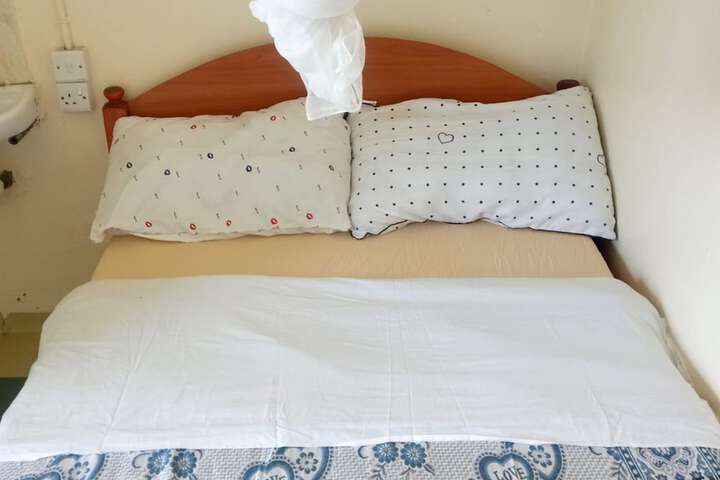 Room 8 of 13