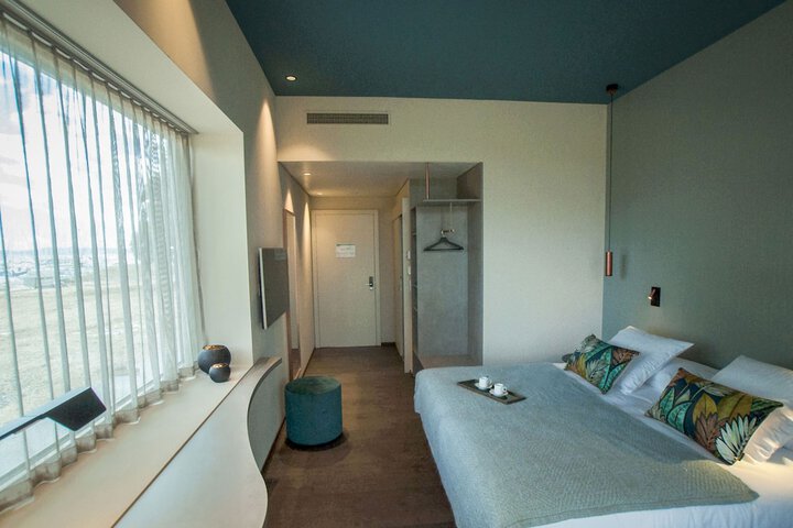 Room 16 of 45
