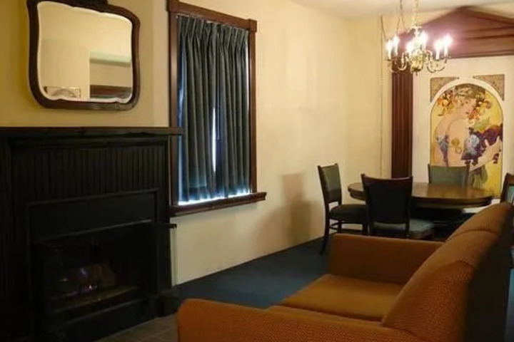 Photo 11