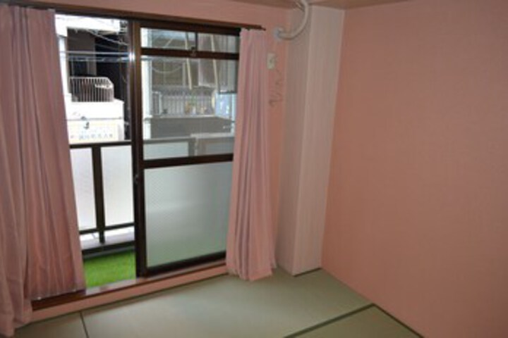 Room 30 of 84