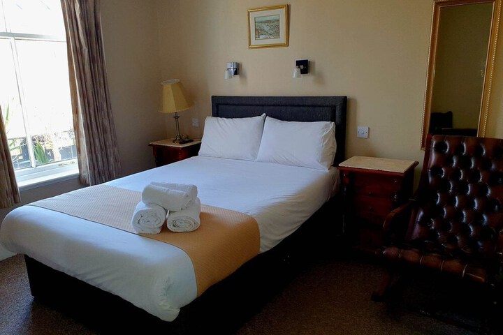 Room 34 of 59