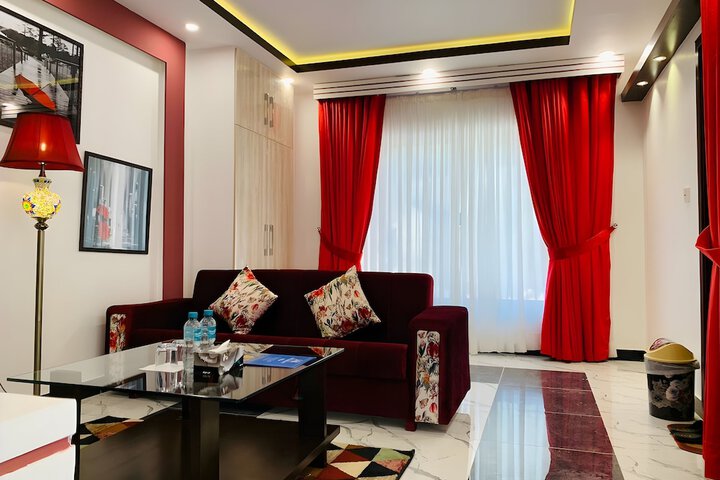 Room 8 of 29