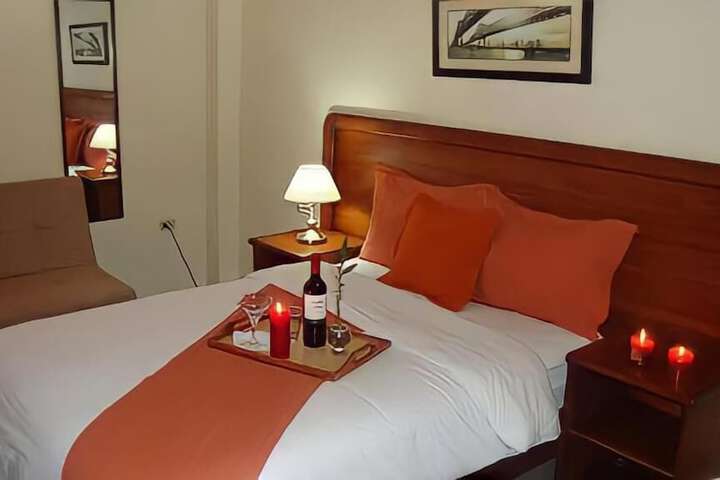 Room 6 of 19