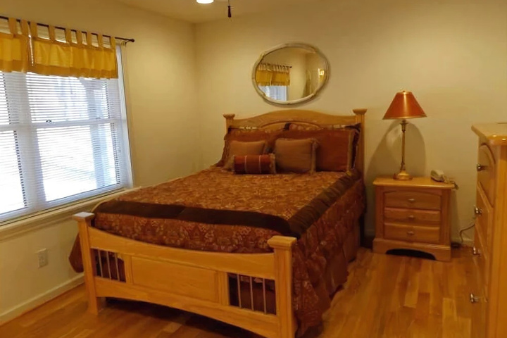 Room 3 of 18