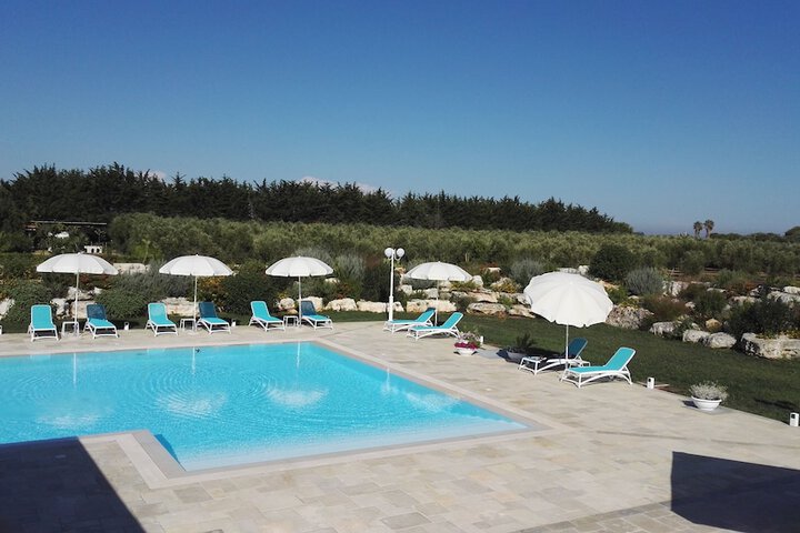 Pool 14 of 56