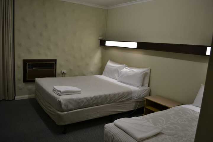 Room 20 of 44