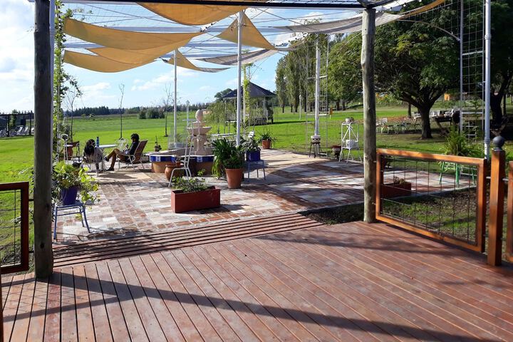 Sundeck 52 of 58