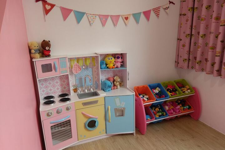 Room 4 of 15