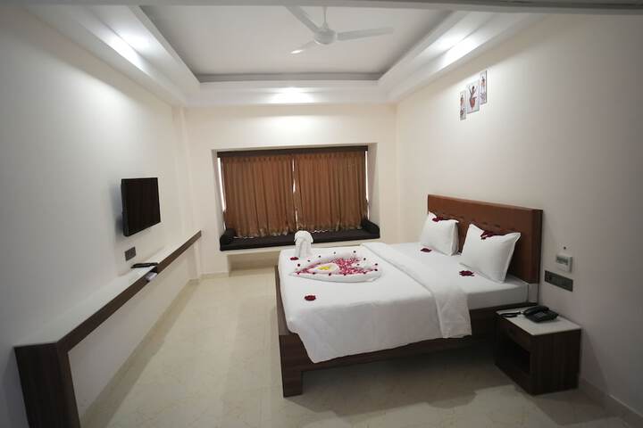 Room 13 of 23
