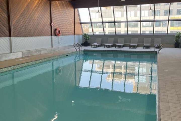 Pool Hotel