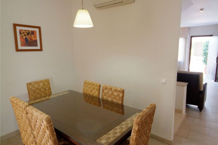 Room 25 of 70