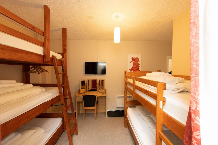 Room 19 of 46