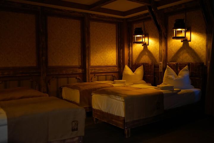 Room 22 of 84