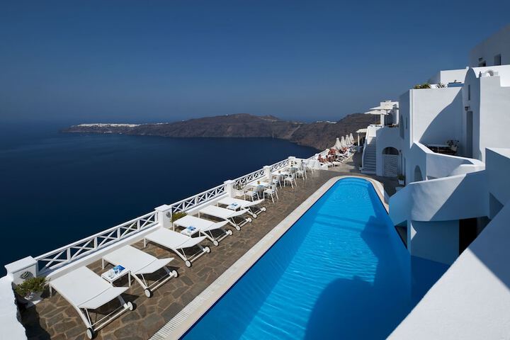 Pool Hotel