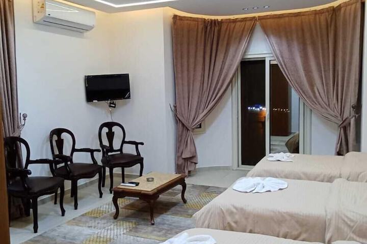Room 10 of 22