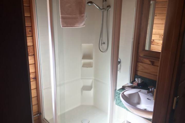 Room 43 of 63