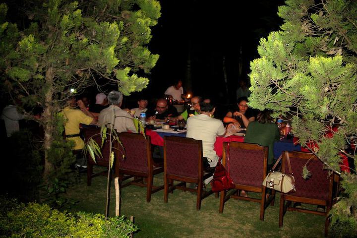 Dining 44 of 53