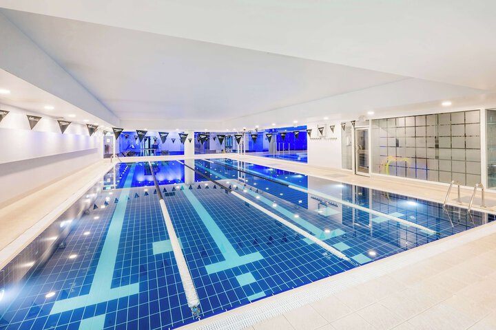 Pool 37 of 105