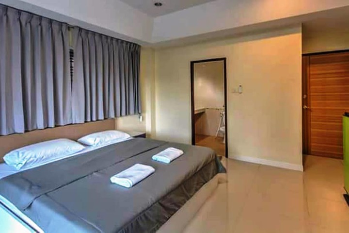 Room 21 of 30