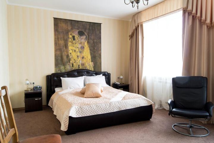 Room 16 of 54