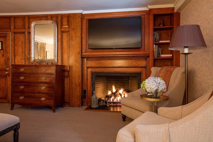 Room 20 of 42