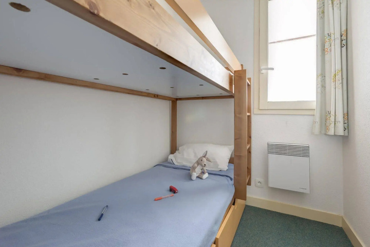 Room 5 of 22