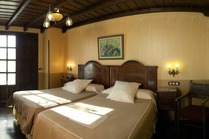 Room 3 of 19