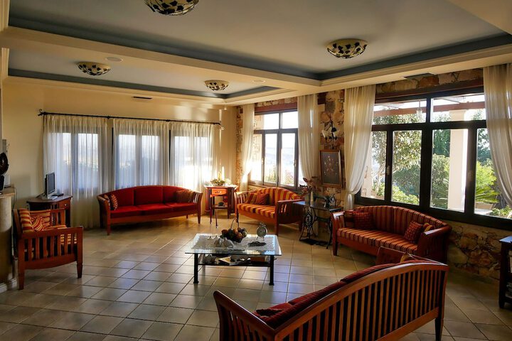 Hotel Interior 10 of 142