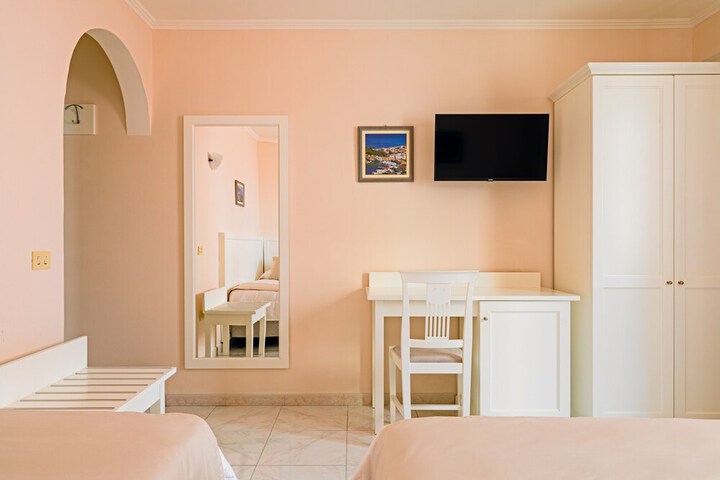 Room 20 of 50