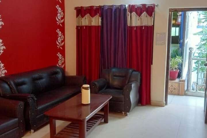 Room 6 of 77