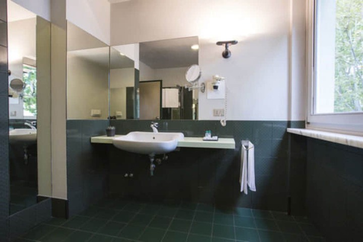 Bathroom Interior Photo