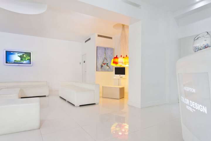 Hotel Interior 4 of 34