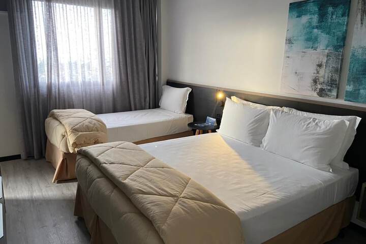 Room 4 of 21