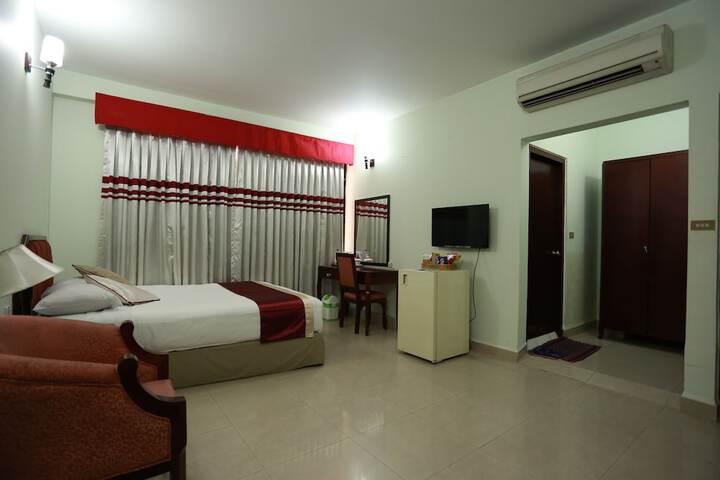 Room 12 of 31