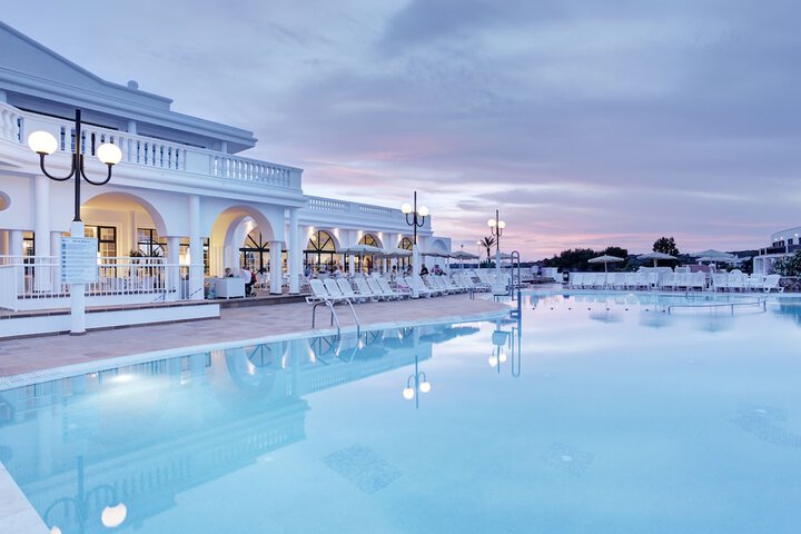 Pools & Facilities