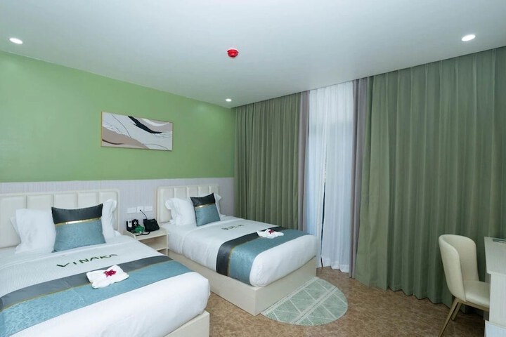 Room 13 of 91