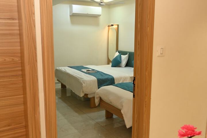 Room 3 of 15
