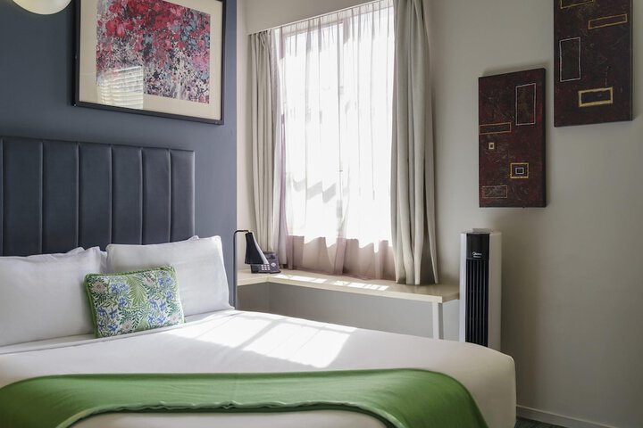 Room 12 of 41