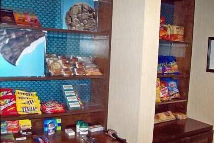 Snack bar