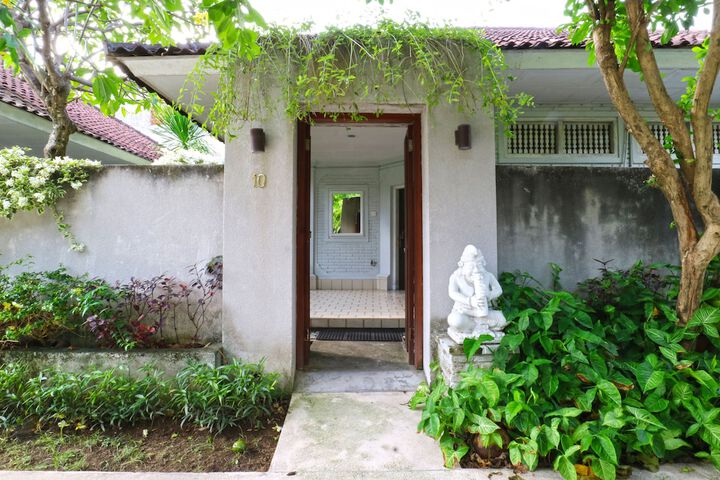 Room 8 of 72