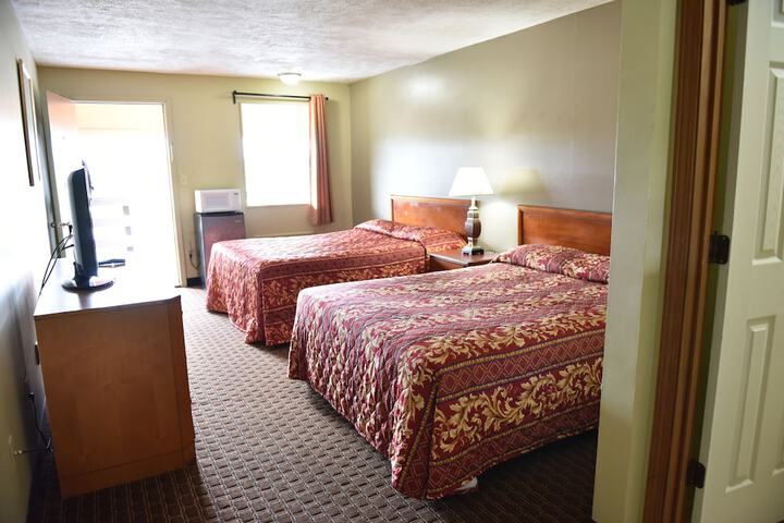 Room 10 of 26