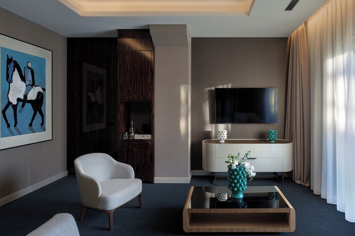 Room 30 of 51