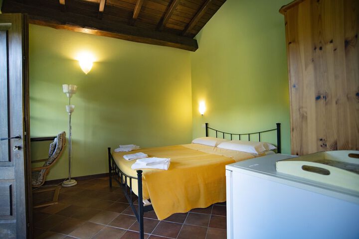 Room 8 of 38