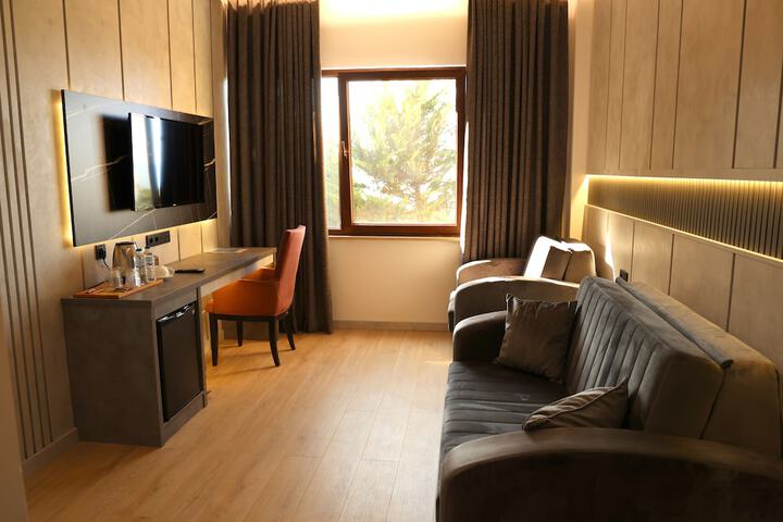Room 52 of 108