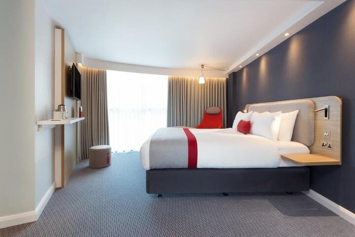 Room 16 of 55