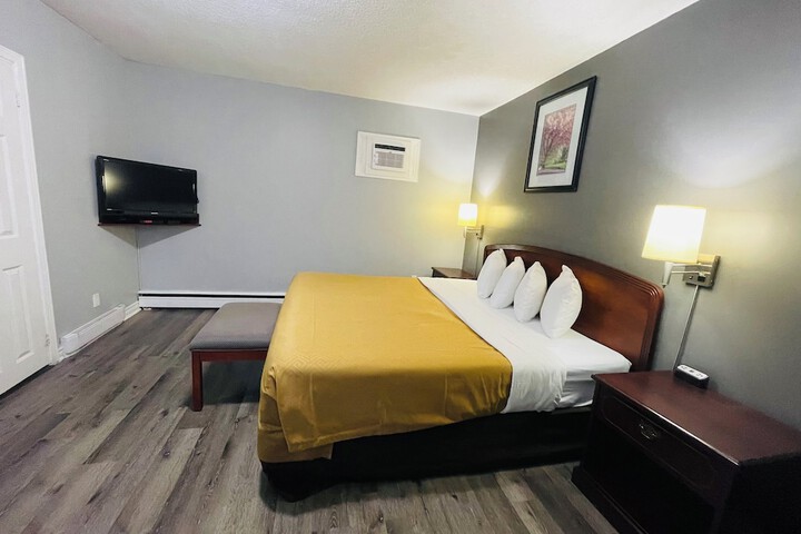 Room 11 of 55