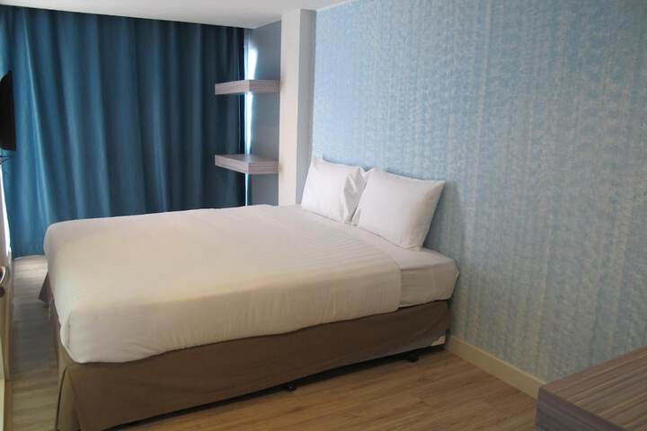 Room 16 of 54