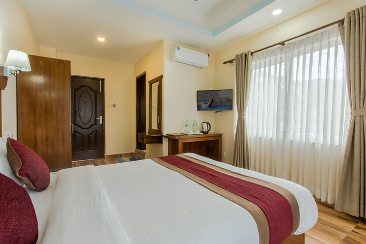 Room 10 of 51