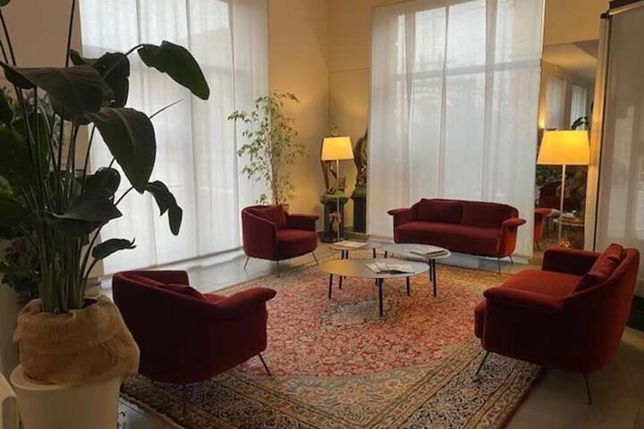 Guest Lobby