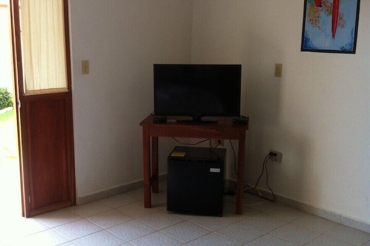 Room 13 of 18